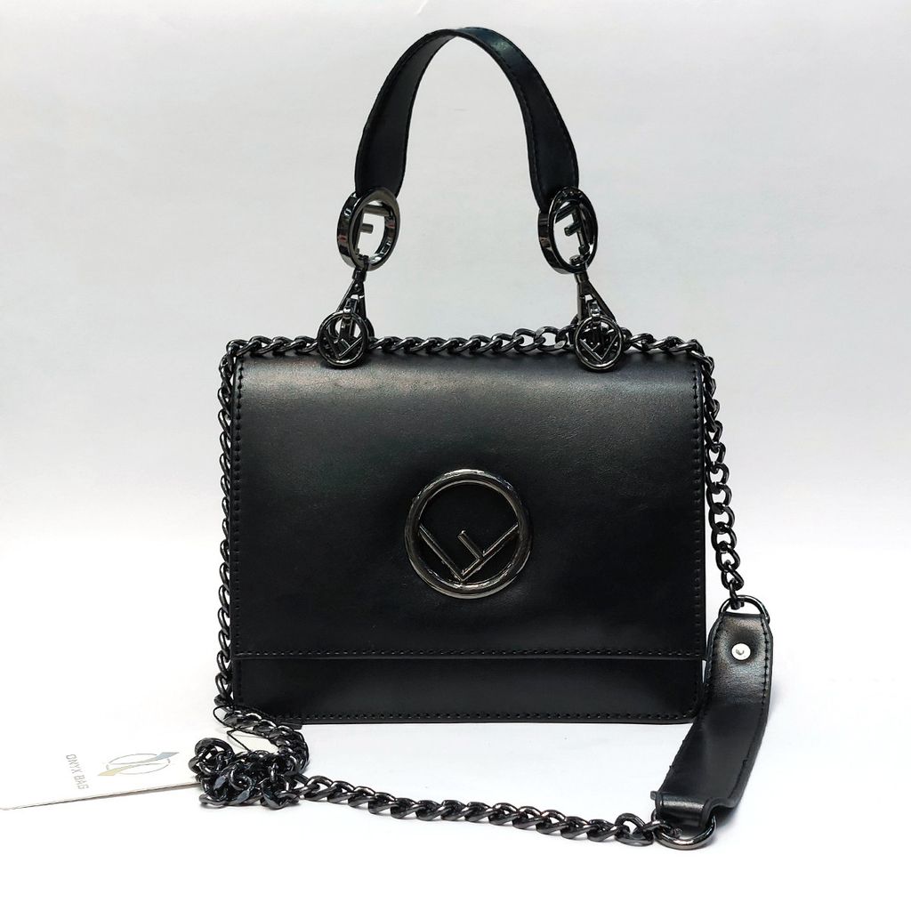 مشخصات کیف رو دوشی زنانه وارداتی درجه یک طرح فندی Fendi