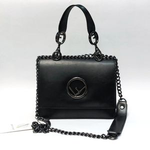 مشخصات کیف رو دوشی زنانه وارداتی درجه یک طرح فندی Fendi