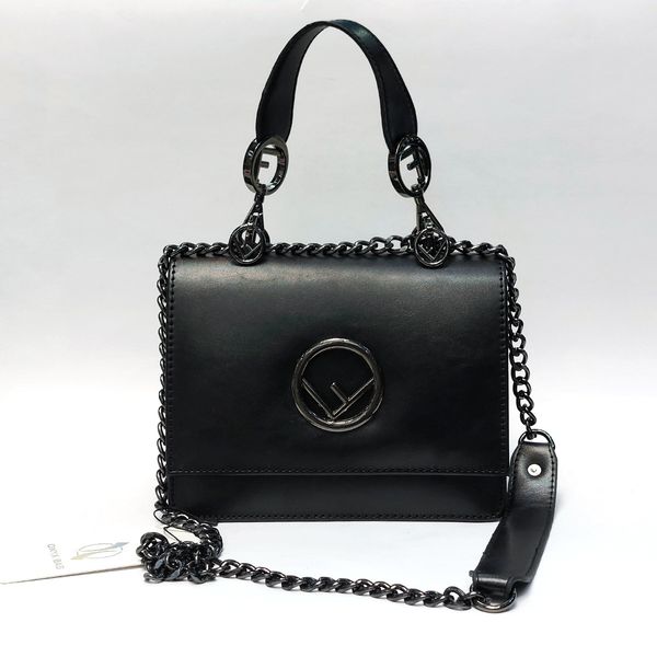 کیف رو دوشی زنانه وارداتی درجه یک طرح فندی Fendi