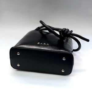 خرید انلاین کیف رو دوشی زنانه مدل مینیمال زارا Zara