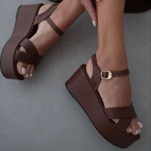 خرید اینترنتی صندل شیک زارا زنانه