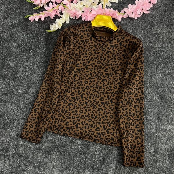 بلوز زنانه و دخترانه طرح پلنگی