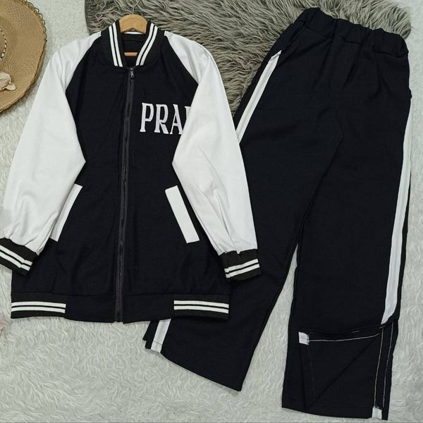 ست زنانه و دخترانه طرح پرادا