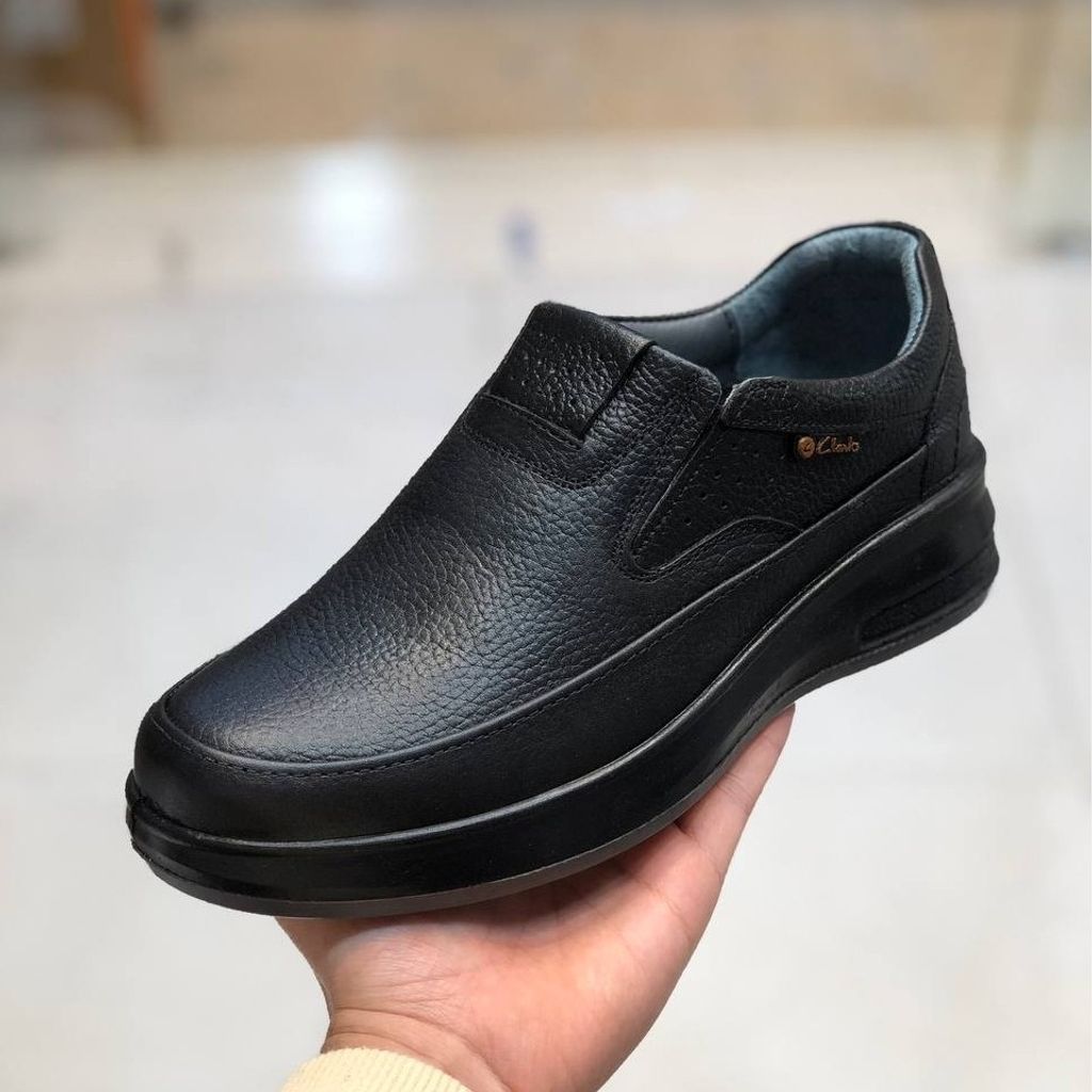 خرید اینترنتی کفش چرم مردانه بی بند تزریق مدل ویستا