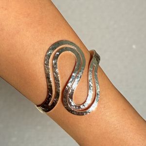 خرید آنلاین دستبند زنانه serpina