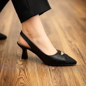 خرید انلاین کفش مجلسی زنانه