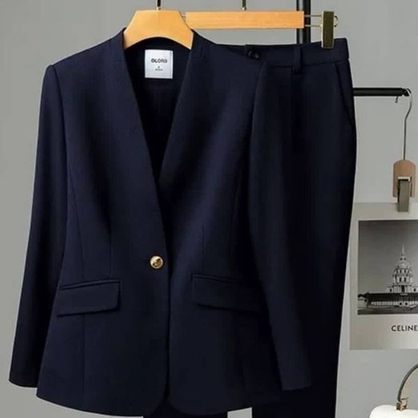 کت و شلوار زنانه مازراتی مدل برکه