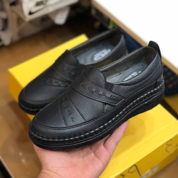 کفش چرم طبی زنانه مدل مونا مشکی