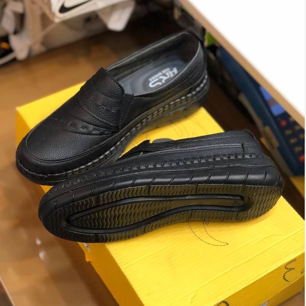 کفش چرم طبی زنانه مدل مونا مشکی