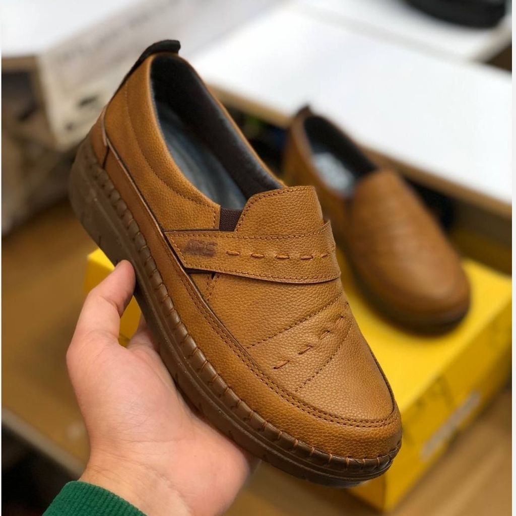 قیمت ارزان کفش چرم طبی زنانه مدل مونا عسلی