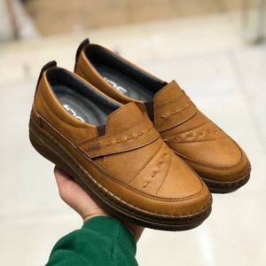 کفش چرم طبی زنانه مدل مونا عسلی