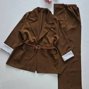 مشخصات کت شلوار اشیانه