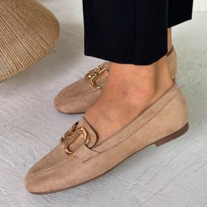 فروش اینترنتی کفش کالج شیک paزنانه