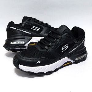 خرید انلاین کتانی اسکیچرز با کیفیت Skechers ‌Maxprotect