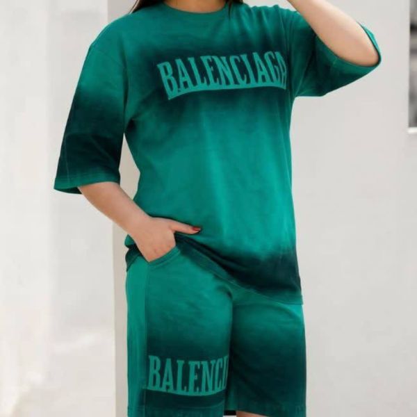 تیشرت شلوارک بالنسیگا
