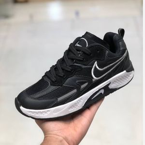 فروش اینترنتی کفش نایک جم مردانه رنگ مشکی 