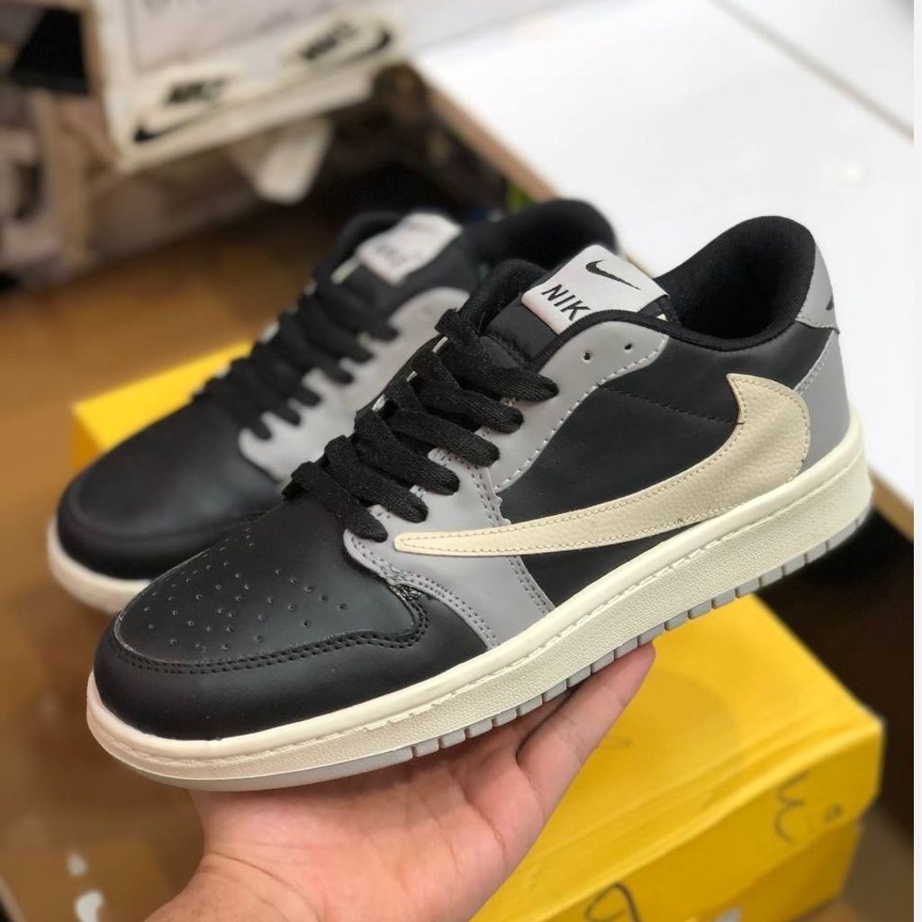 قیمت کفش نایک تراویس مردانه رنگ مشکی طوسی 