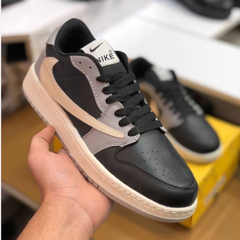 مشخصات کفش نایک تراویس مردانه رنگ مشکی طوسی 