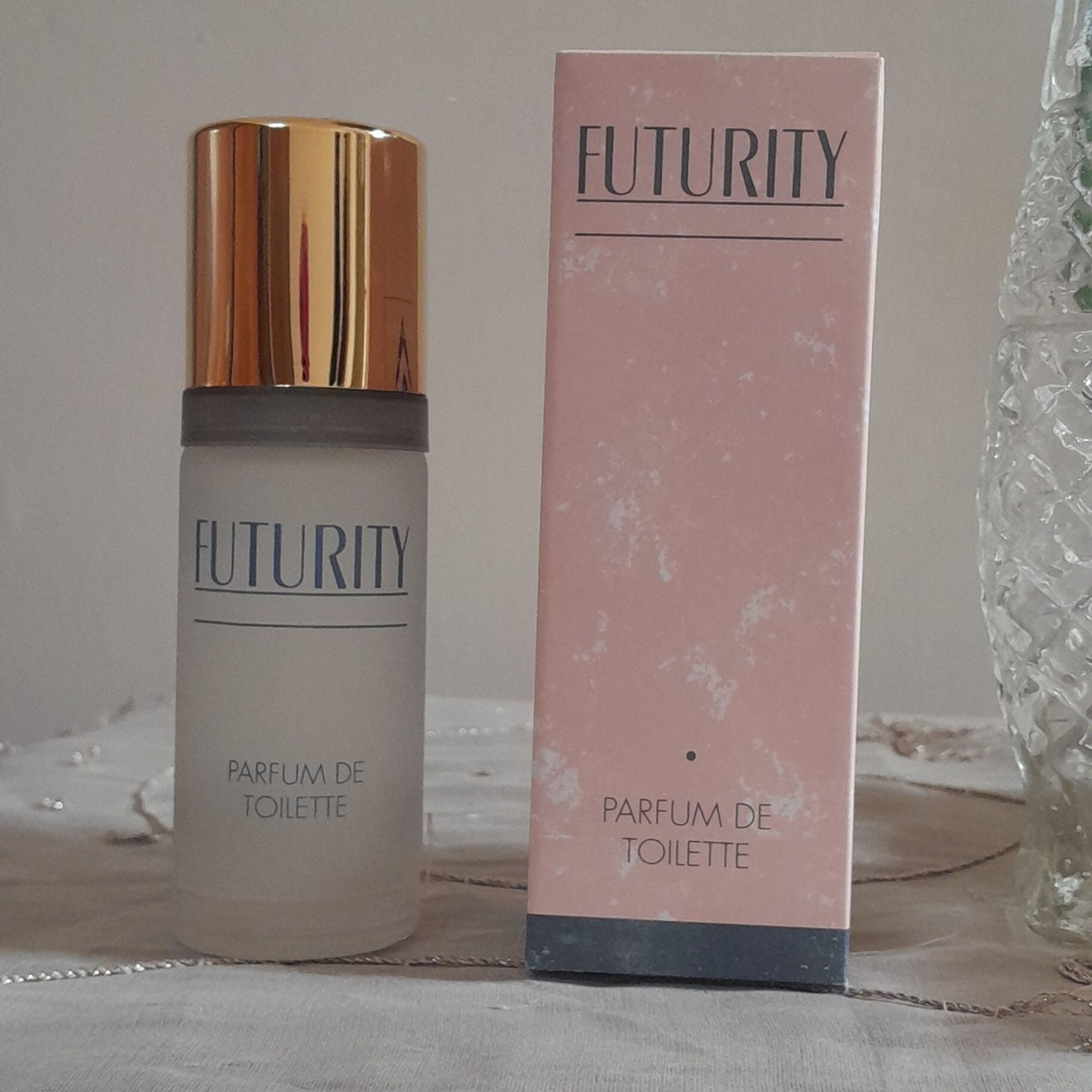 خرید آنلاین ادکلن فوتوریتی زنانه حجم 50 میل FUTURITY