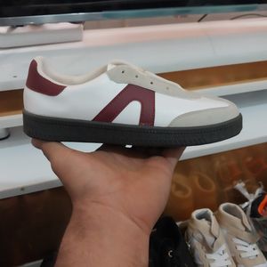 کفش ونس زنانه هشتی یرفا سایز37