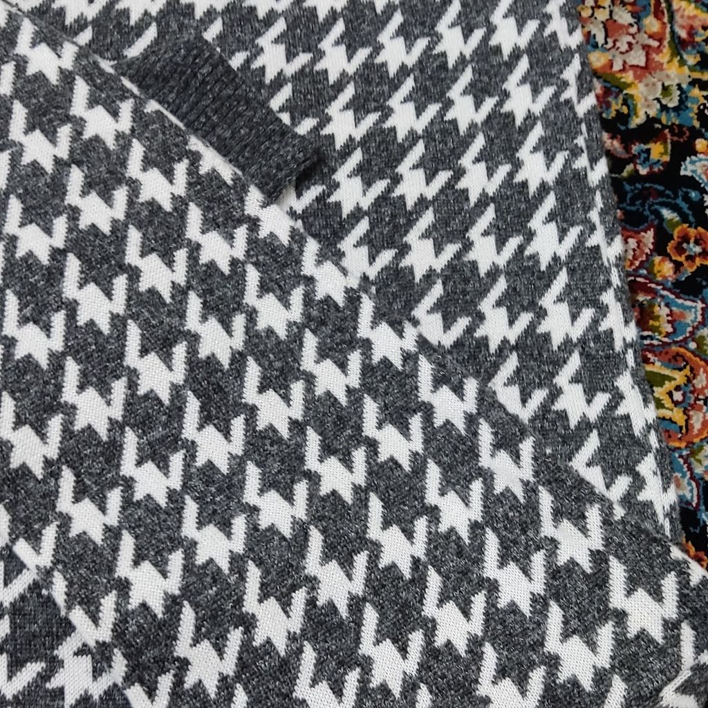 مشخصات ست بافت بلوز و شلوار پیچازی طوسی سیر زنانه