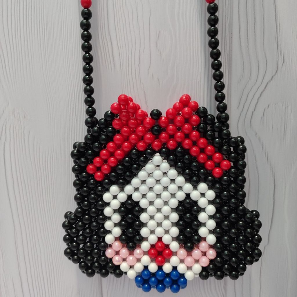 قیمت ارزان کیف  دست‌ساز مرواریدی سفید برفی و هفت کوتوله