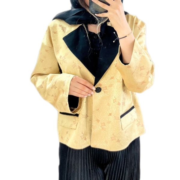 کت بهاره هدلادیزاین