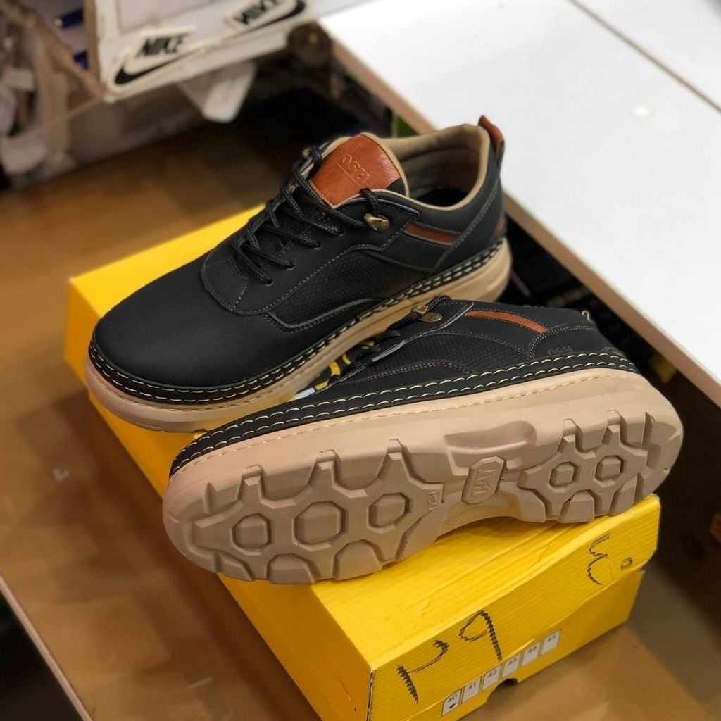 خرید انلاین کفش چرم مردانه مدل فراز رنگ مشکی 