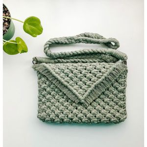 کیف دخترانه مکرومه با بند مدل مینو