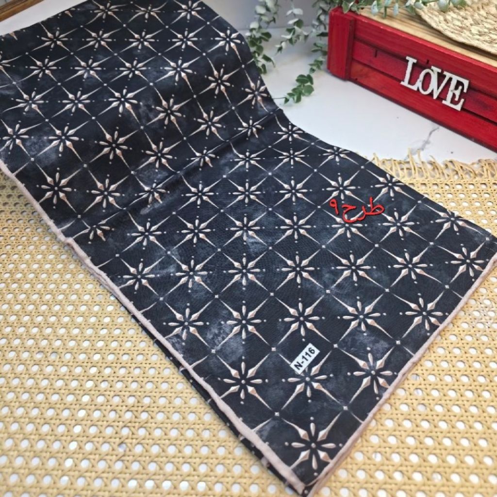 مشخصات روسری نخی دوردست دوز