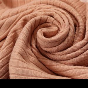 فروش اینترنتی تیشرت زنانه یقه گیپوری