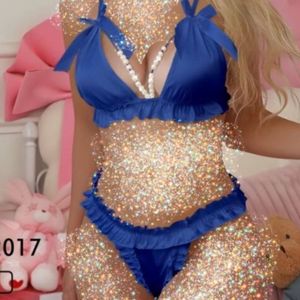 فروش اینترنتی ست سوتین و شورت فانتزی زنانه