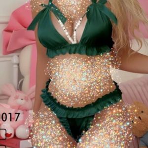 مشخصات ست سوتین و شورت فانتزی زنانه