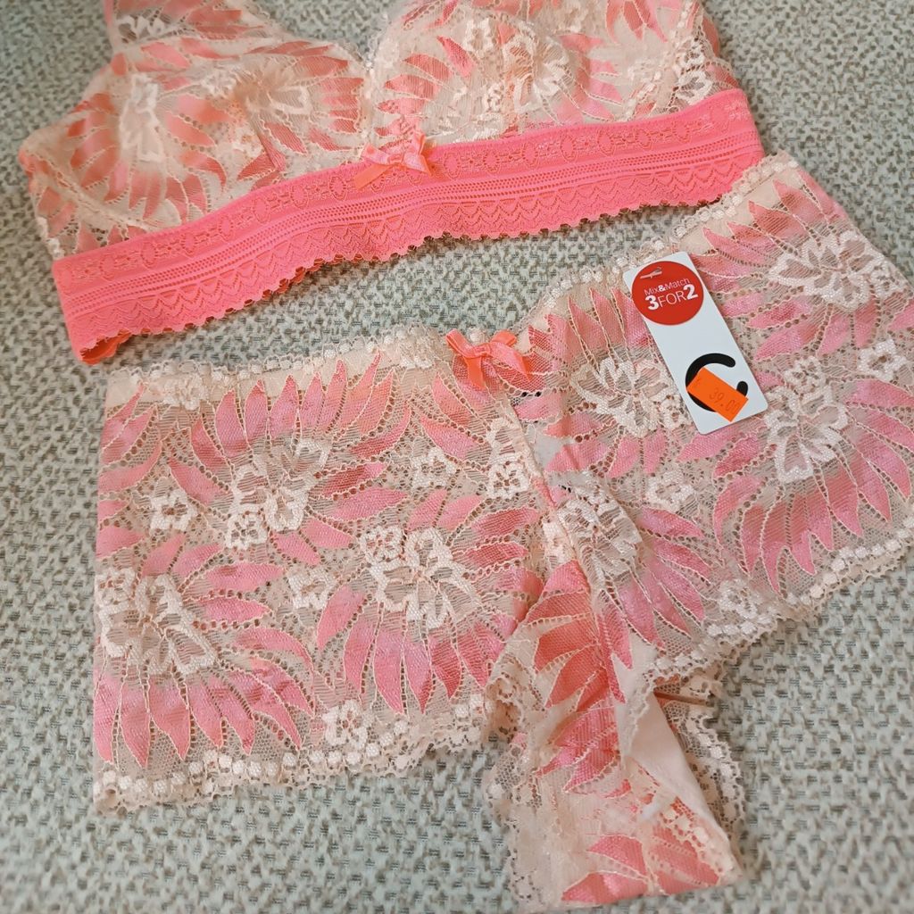 فروش اینترنتی ست نیم تنه و شورت گیپور وارداتی برندc