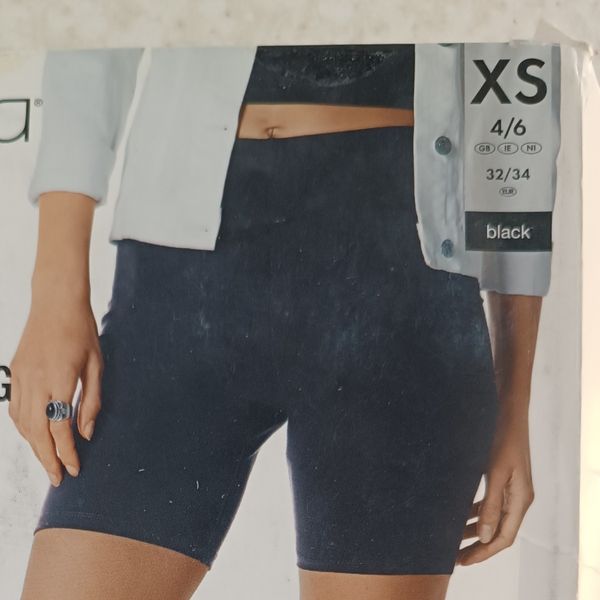 شلوارک تمام لاکراه برند اسمارا وارداتی