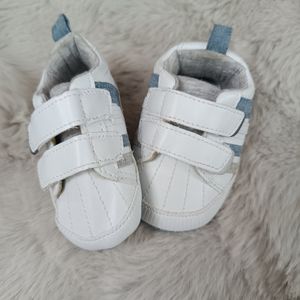 پاپوش ونس چسبی نوزادی وارداتی