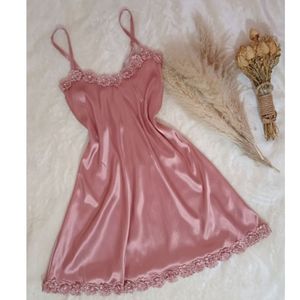 خرید آنلاین لباس خواب ساتن ابریشم زنانه مدل مهنور