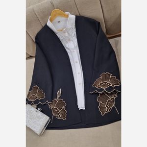 مشخصات مانتو مجلسی مدل آلند قهوه ای