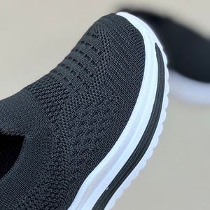 خرید اینترنتی قیمت کتونی بچگانه جورابی نقلی از توباکو کد 4113001