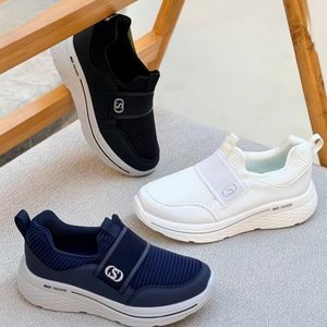 کتانی بزرگسال جورابی طرح اسکیچرز کد 4112903