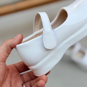 خرید اینترنتی قیمت کفش دخترانه عروسکی طرح ورنی ساده new از هارتال کد 4113005