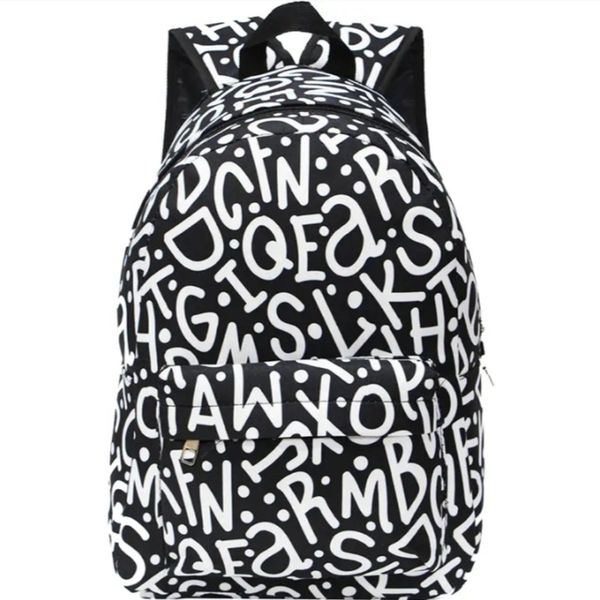 کوله پشتی حروف مشکی سفید