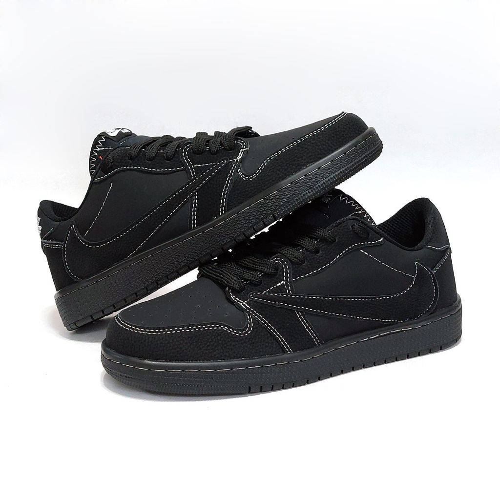 فروش اینترنتی کتانی ترویس اسکات بلک فانتوم Travis Scott Black Phantom
