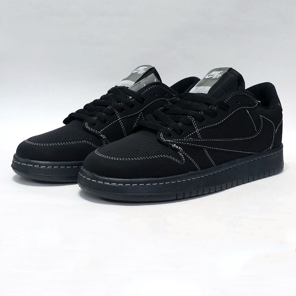 قیمت ارزان کتانی ترویس اسکات بلک فانتوم Travis Scott Black Phantom