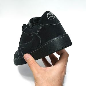 خرید آنلاین کتانی ترویس اسکات بلک فانتوم Travis Scott Black Phantom