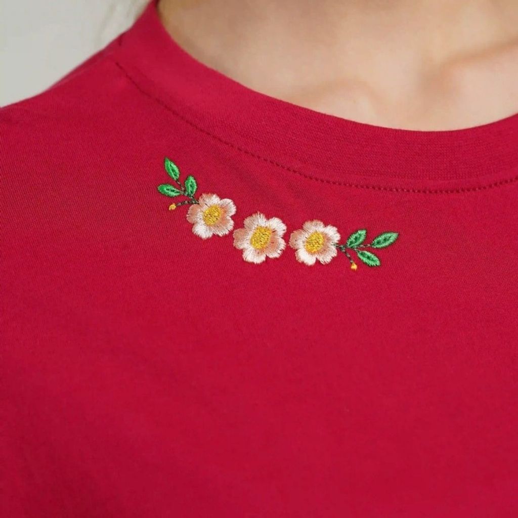 قیمت ارزان تیشرت قواره دار گلدوزی شده زنانه