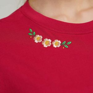 قیمت ارزان تیشرت قواره دار گلدوزی شده زنانه