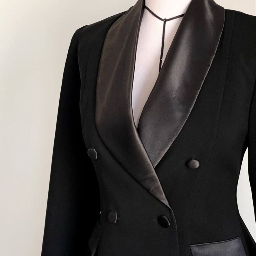 خرید اینترنتی کت زنانه  طرح یقه آرشال