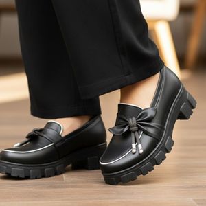 کفش کالج زنانه مدل گلبرگ سایز 37 تا 40 زیره PU