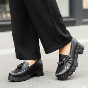 خرید اینترنتی کفش کالج زنانه مدل گلبرگ سایز 37 تا 40 زیره PU